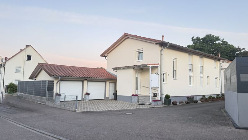 Doppelhaushälfte mit 4 Zimmern in Lahr